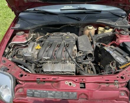 Красный Рено Clio Symbol, объемом двигателя 1.4 л и пробегом 274 тыс. км за 2700 $, фото 7 на Automoto.ua