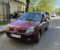 Красный Рено Clio Symbol, объемом двигателя 1.39 л и пробегом 435 тыс. км за 3000 $, фото 1 на Automoto.ua