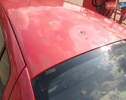 Красный Рено Clio Symbol, объемом двигателя 1.39 л и пробегом 222 тыс. км за 2800 $, фото 3 на Automoto.ua
