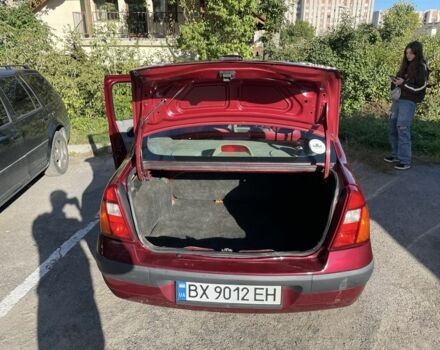 Красный Рено Clio Symbol, объемом двигателя 1.39 л и пробегом 281 тыс. км за 2600 $, фото 15 на Automoto.ua