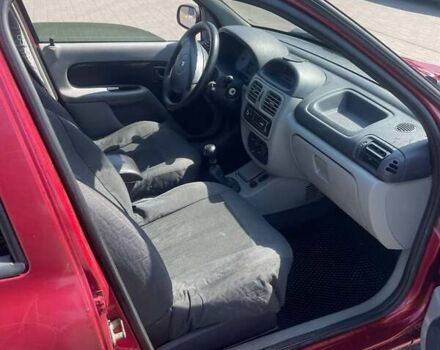 Червоний Рено Clio Symbol, об'ємом двигуна 1.4 л та пробігом 243 тис. км за 2800 $, фото 7 на Automoto.ua