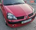 Красный Рено Clio Symbol, объемом двигателя 1.4 л и пробегом 238 тыс. км за 3300 $, фото 1 на Automoto.ua
