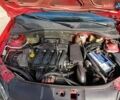 Красный Рено Clio Symbol, объемом двигателя 1.39 л и пробегом 191 тыс. км за 3200 $, фото 7 на Automoto.ua