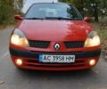 Рено Clio Symbol 2005 в Черняхове на Automoto.ua Красный Рено Clio Symbol, объемом двигателя 1.4 л и пробегом 71 тыс. км за 2750 $, фото 2 на Automoto.ua