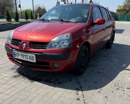 Красный Рено Clio Symbol, объемом двигателя 1.4 л и пробегом 212 тыс. км за 2100 $, фото 1 на Automoto.ua