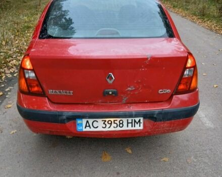 Рено Clio Symbol 2005 в Черняхове на Automoto.ua Красный Рено Clio Symbol, объемом двигателя 1.4 л и пробегом 71 тыс. км за 2750 $, фото 4 на Automoto.ua
