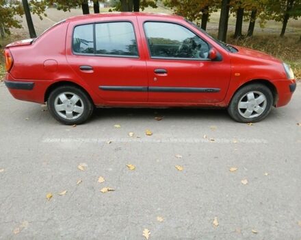 Рено Clio Symbol 2005 в Черняхове на Automoto.ua Красный Рено Clio Symbol, объемом двигателя 1.4 л и пробегом 71 тыс. км за 2750 $, фото 1 на Automoto.ua