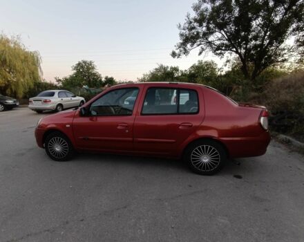 Красный Рено Clio Symbol, объемом двигателя 1.4 л и пробегом 200 тыс. км за 2800 $, фото 2 на Automoto.ua