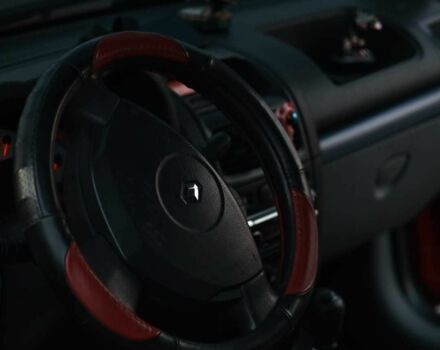 Червоний Рено Clio Symbol, об'ємом двигуна 1.4 л та пробігом 277 тис. км за 3400 $, фото 6 на Automoto.ua