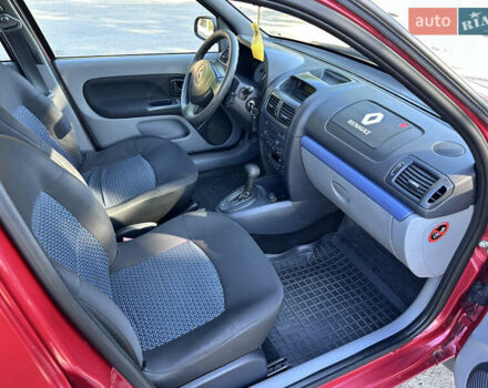 Червоний Рено Clio Symbol, об'ємом двигуна 1.39 л та пробігом 136 тис. км за 5100 $, фото 13 на Automoto.ua