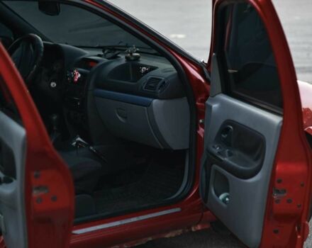 Червоний Рено Clio Symbol, об'ємом двигуна 1.4 л та пробігом 277 тис. км за 3400 $, фото 10 на Automoto.ua
