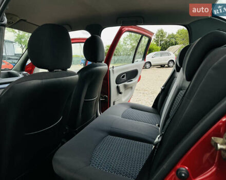 Червоний Рено Clio Symbol, об'ємом двигуна 1.39 л та пробігом 179 тис. км за 4700 $, фото 14 на Automoto.ua