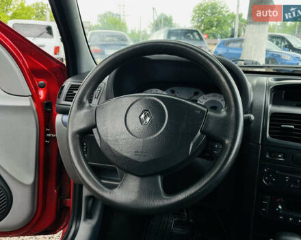 Червоний Рено Clio Symbol, об'ємом двигуна 1.39 л та пробігом 179 тис. км за 4700 $, фото 16 на Automoto.ua