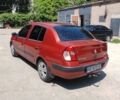 Красный Рено Clio Symbol, объемом двигателя 1.4 л и пробегом 210 тыс. км за 3400 $, фото 3 на Automoto.ua