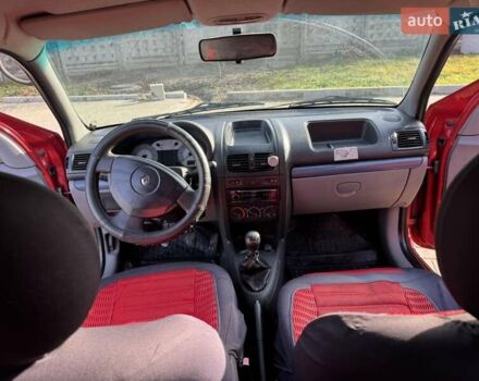 Червоний Рено Clio Symbol, об'ємом двигуна 1.39 л та пробігом 205 тис. км за 2999 $, фото 5 на Automoto.ua