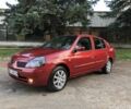 Красный Рено Clio Symbol, объемом двигателя 1.4 л и пробегом 64 тыс. км за 3100 $, фото 1 на Automoto.ua