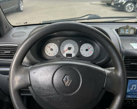 Красный Рено Clio Symbol, объемом двигателя 1.39 л и пробегом 184 тыс. км за 3100 $, фото 28 на Automoto.ua