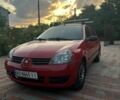 Красный Рено Clio Symbol, объемом двигателя 1.39 л и пробегом 214 тыс. км за 3400 $, фото 1 на Automoto.ua