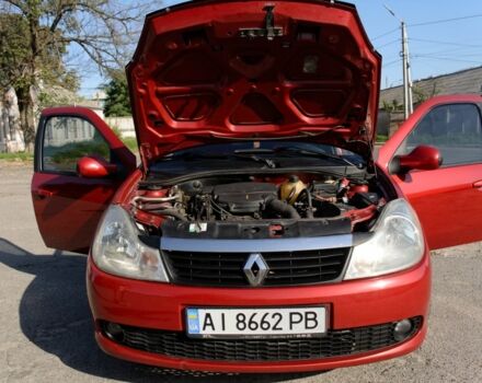 Рено Clio Symbol 2010 в Белой Церкве на Automoto.ua Красный Рено Clio Symbol, объемом двигателя 1.4 л и пробегом 253 тыс. км за 3700 $, фото 7 на Automoto.ua