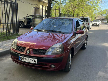 Красный Рено Clio Symbol, объемом двигателя 1.39 л и пробегом 435 тыс. км за 3000 $, фото 1 на Automoto.ua