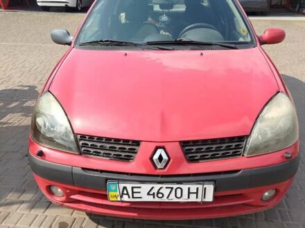 Рено Clio Symbol 2003 в Кривом Роге на Automoto.ua Красный Рено Clio Symbol, объемом двигателя 1.39 л и пробегом 222 тыс. км за 2800 $, фото 1 на Automoto.ua