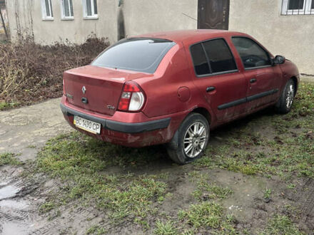 Красный Рено Clio Symbol, объемом двигателя 1.4 л и пробегом 177 тыс. км за 3300 $, фото 1 на Automoto.ua