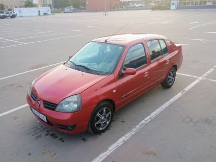 Красный Рено Clio Symbol, объемом двигателя 1.4 л и пробегом 388 тыс. км за 3350 $, фото 1 на Automoto.ua