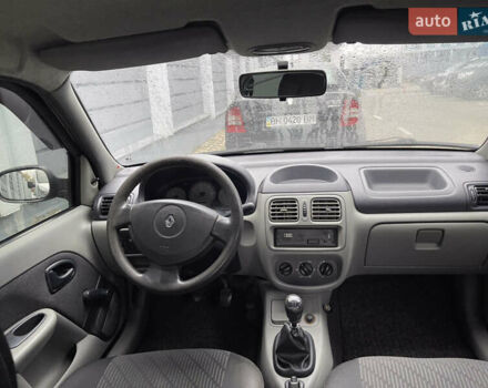 Рено Clio Symbol, объемом двигателя 0 л и пробегом 200 тыс. км за 3200 $, фото 7 на Automoto.ua