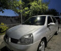 Рено Clio Symbol, объемом двигателя 1.4 л и пробегом 300 тыс. км за 3400 $, фото 2 на Automoto.ua