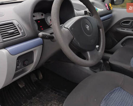 Рено Clio Symbol, объемом двигателя 0 л и пробегом 211 тыс. км за 2700 $, фото 9 на Automoto.ua