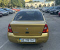 Желтый Рено Clio Symbol, объемом двигателя 1.4 л и пробегом 152 тыс. км за 3100 $, фото 4 на Automoto.ua