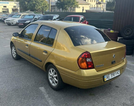 Желтый Рено Clio Symbol, объемом двигателя 1.4 л и пробегом 152 тыс. км за 3100 $, фото 5 на Automoto.ua