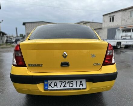 Желтый Рено Clio Symbol, объемом двигателя 1.4 л и пробегом 255 тыс. км за 3000 $, фото 4 на Automoto.ua