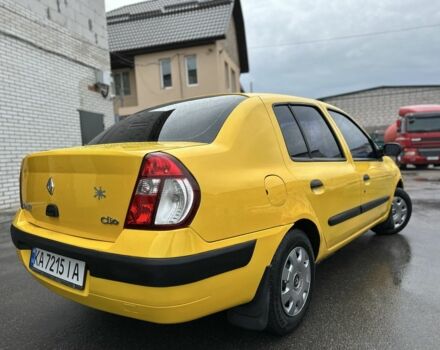 Желтый Рено Clio Symbol, объемом двигателя 1.4 л и пробегом 255 тыс. км за 3000 $, фото 3 на Automoto.ua