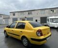 Желтый Рено Clio Symbol, объемом двигателя 1.4 л и пробегом 255 тыс. км за 3000 $, фото 5 на Automoto.ua