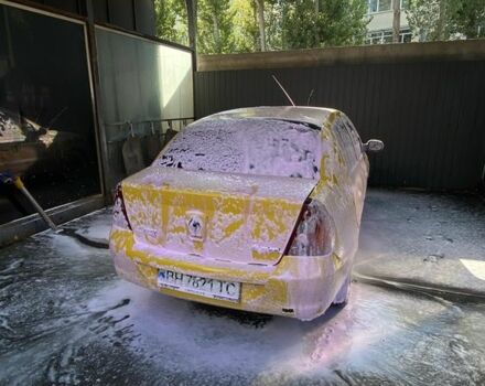 Жовтий Рено Clio Symbol, об'ємом двигуна 1.4 л та пробігом 300 тис. км за 2950 $, фото 1 на Automoto.ua