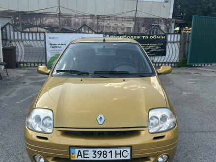 Рено Clio Symbol 2001 в Запорожье на Automoto.ua Желтый Рено Clio Symbol, объемом двигателя 1.4 л и пробегом 152 тыс. км за 3100 $, фото 1 на Automoto.ua