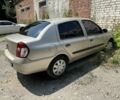 Серый Рено Clio Symbol, объемом двигателя 1.4 л и пробегом 135 тыс. км за 3800 $, фото 11 на Automoto.ua