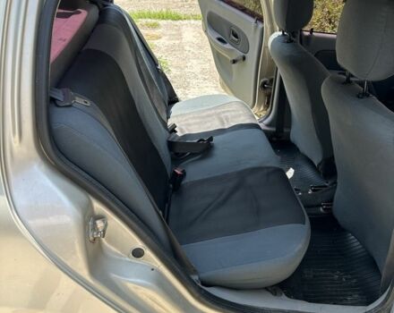 Серый Рено Clio Symbol, объемом двигателя 1.4 л и пробегом 135 тыс. км за 3800 $, фото 8 на Automoto.ua