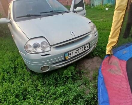 Серый Рено Clio Symbol, объемом двигателя 1.4 л и пробегом 240 тыс. км за 3200 $, фото 5 на Automoto.ua