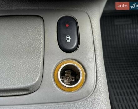 Серый Рено Clio Symbol, объемом двигателя 1.4 л и пробегом 121 тыс. км за 4990 $, фото 22 на Automoto.ua