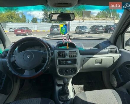 Серый Рено Clio Symbol, объемом двигателя 1.4 л и пробегом 260 тыс. км за 2200 $, фото 4 на Automoto.ua