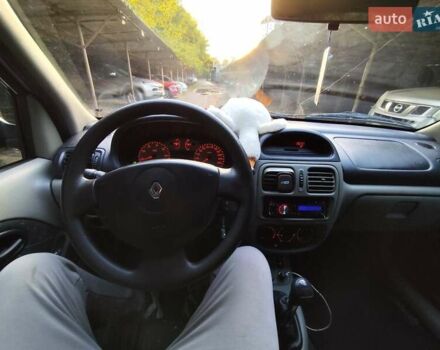 Серый Рено Clio Symbol, объемом двигателя 1.4 л и пробегом 113 тыс. км за 3900 $, фото 21 на Automoto.ua