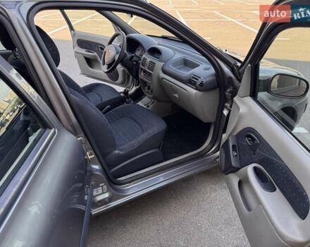 Сірий Рено Clio Symbol, об'ємом двигуна 1.4 л та пробігом 121 тис. км за 5000 $, фото 37 на Automoto.ua