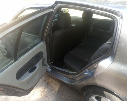 Серый Рено Clio Symbol, объемом двигателя 1.4 л и пробегом 350 тыс. км за 3300 $, фото 11 на Automoto.ua