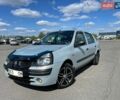 Серый Рено Clio Symbol, объемом двигателя 1.4 л и пробегом 150 тыс. км за 2000 $, фото 1 на Automoto.ua