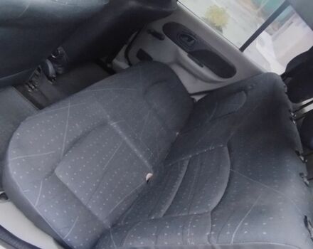 Серый Рено Clio Symbol, объемом двигателя 1.4 л и пробегом 290 тыс. км за 3350 $, фото 9 на Automoto.ua