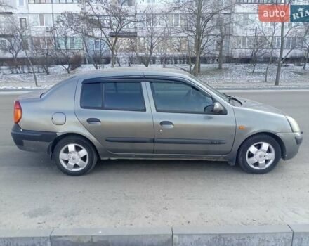Серый Рено Clio Symbol, объемом двигателя 1.39 л и пробегом 350 тыс. км за 2999 $, фото 3 на Automoto.ua