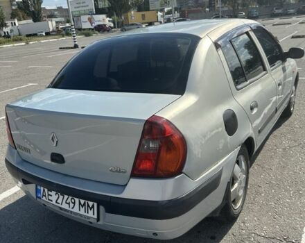 Серый Рено Clio Symbol, объемом двигателя 1.4 л и пробегом 295 тыс. км за 2700 $, фото 2 на Automoto.ua