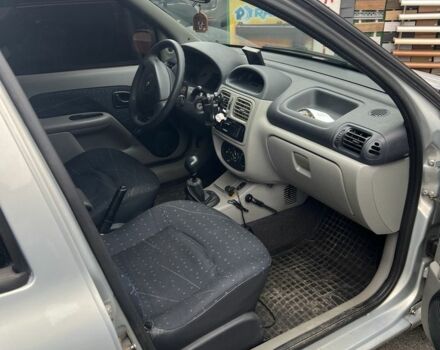 Серый Рено Clio Symbol, объемом двигателя 1.4 л и пробегом 334 тыс. км за 2200 $, фото 4 на Automoto.ua